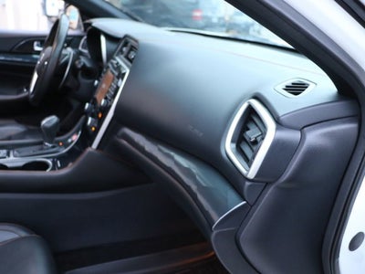 2019 Nissan Maxima SR