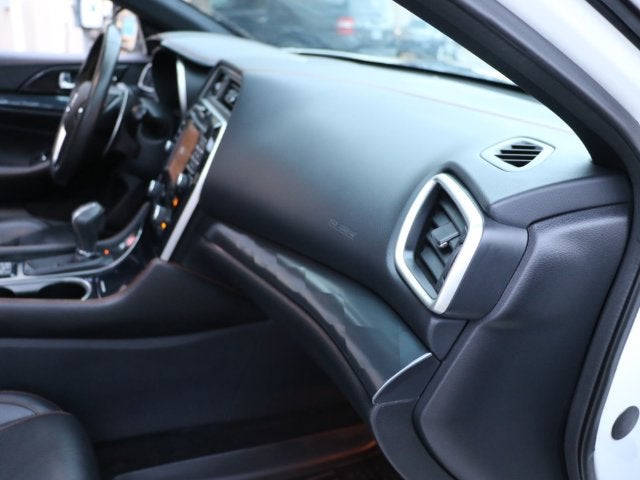 2019 Nissan Maxima SR