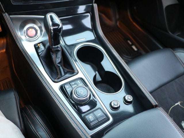 2019 Nissan Maxima SR