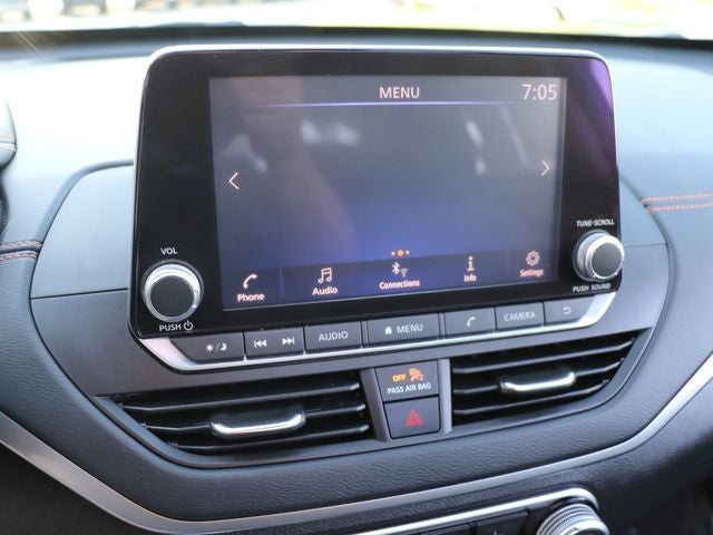2022 Nissan Altima 2.0 SR
