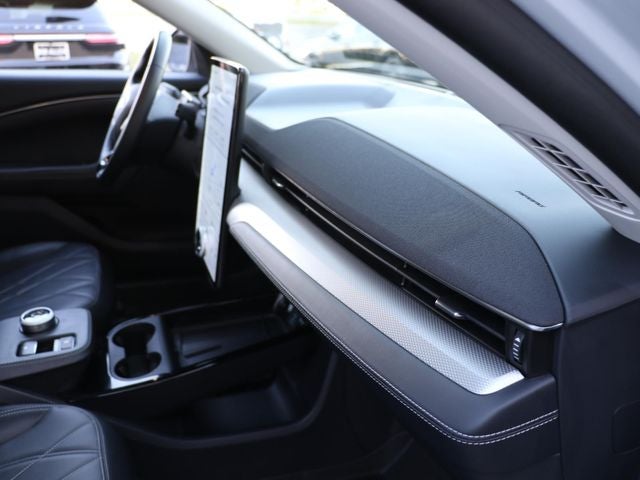 2023 Ford Mustang Mach-E California Route 1