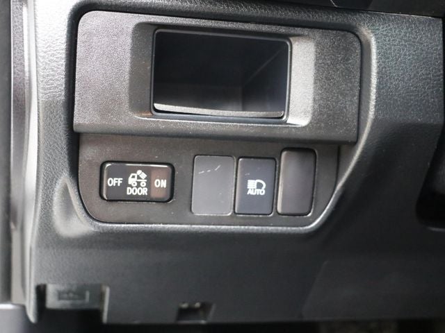 2019 Toyota Tacoma SR V6