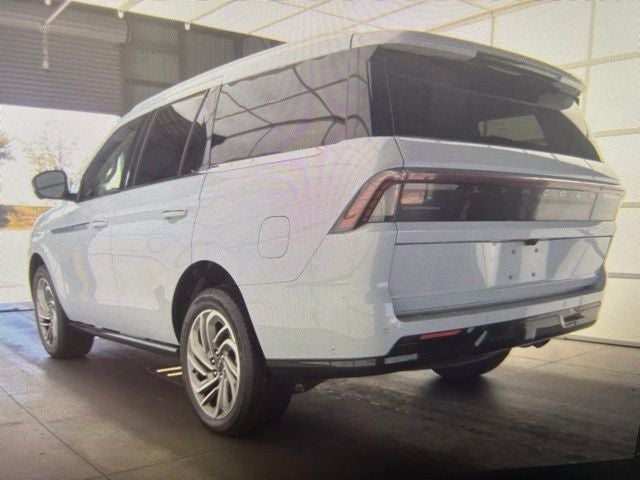 2025 Lincoln Navigator Reserve