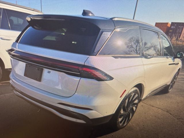 2024 Lincoln Nautilus Reserve