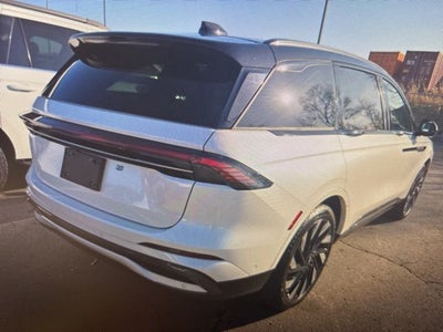 2024 Lincoln Nautilus Reserve