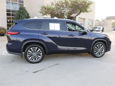 2021 Toyota Highlander Platinum