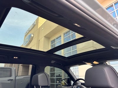 2023 BMW X7 M60i
