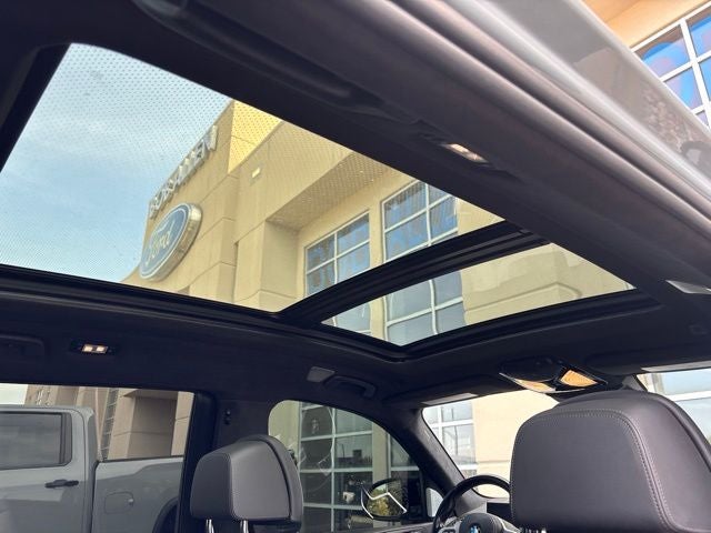 2023 BMW X7 M60i