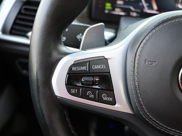 2023 BMW X7 M60i