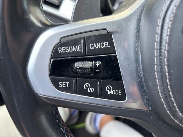 2023 BMW X7 M60i