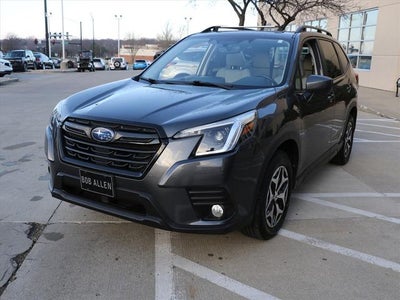 2023 Subaru Forester Premium