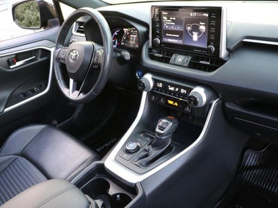 2020 Toyota RAV4 Hybrid XSE