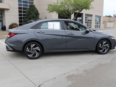 2024 Hyundai Elantra Limited