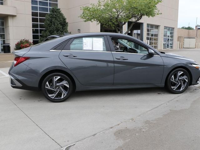 2024 Hyundai Elantra Limited