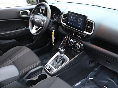 2022 Hyundai Venue SEL