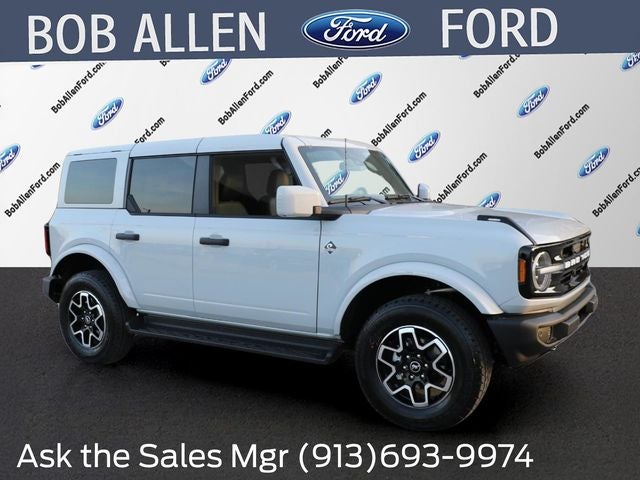 2026 Ford Bronco Outer Banks®