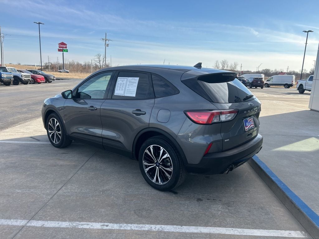 2021 Ford Escape SE Hybrid