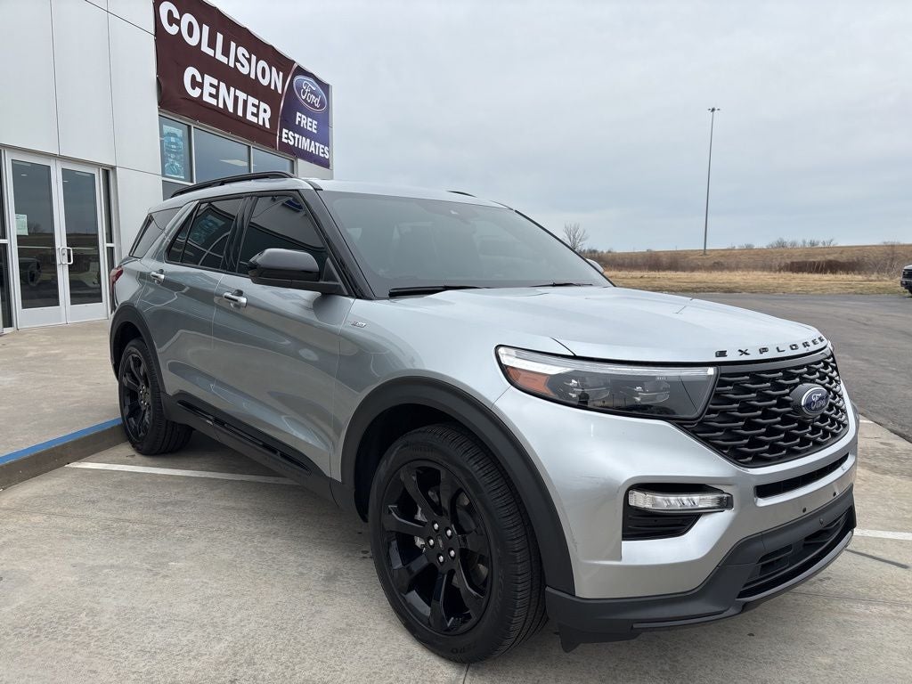 2024 Ford Explorer ST-Line
