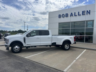 2026 Ford Super Duty F-350 DRW LARIAT