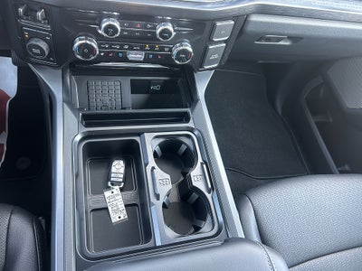 2026 Ford Super Duty F-350 DRW LARIAT