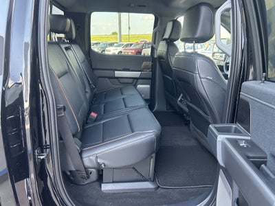 2026 Ford Super Duty F-350 DRW LARIAT
