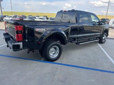 2026 Ford Super Duty F-350 DRW LARIAT
