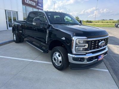 2026 Ford Super Duty F-350 DRW LARIAT