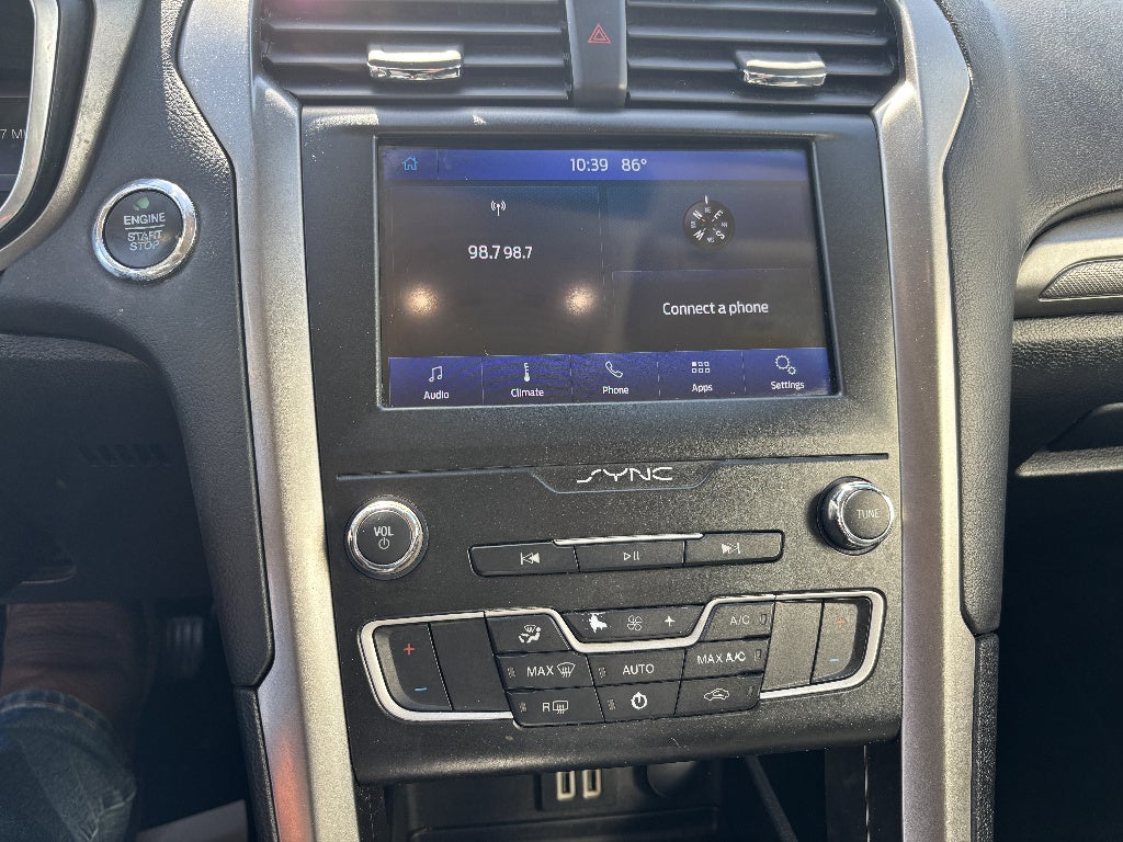 2020 Ford Fusion SE