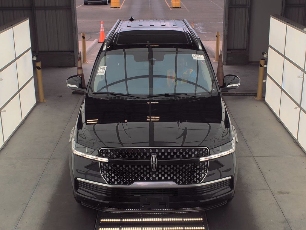 2025 Lincoln Navigator L Reserve