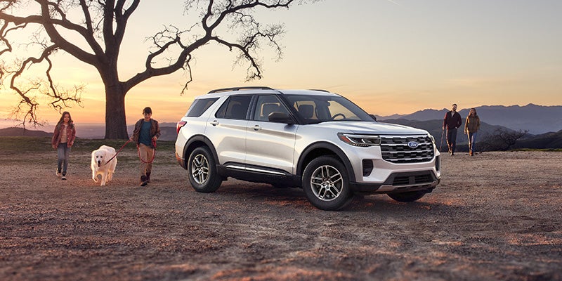 White 2025 Ford Explorer